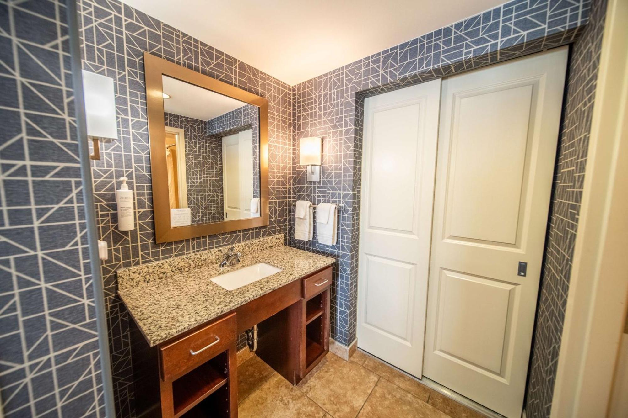 Hotel Homewood By Hilton Mayo Clinic-st. Marys Campus 3*